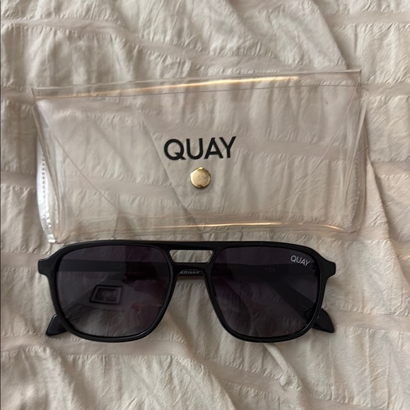 Quay Australia Other - Quay Australia Black on the Fly Transparent Bag Minimalist Design polarized - bl